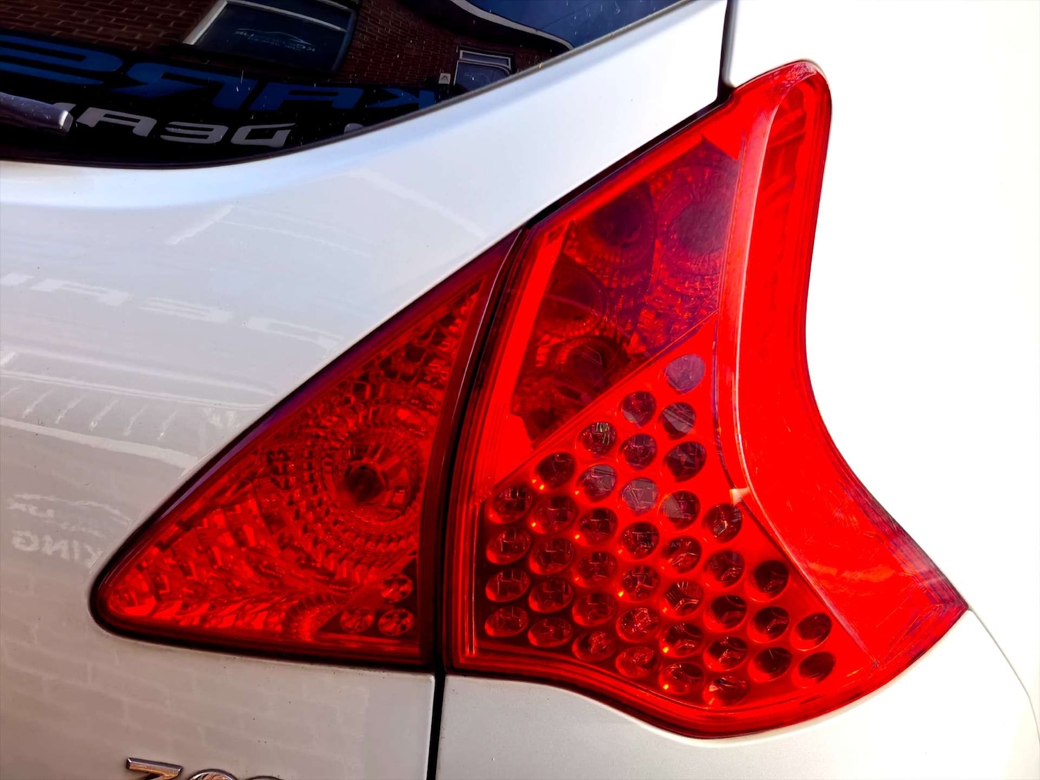 Used Peugeot 3008 2011 for sale - 76693605: Photo 39