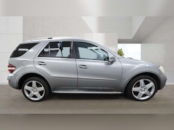 Used Mercedes-Benz M Class 2010 for sale - 78929018: Photo
