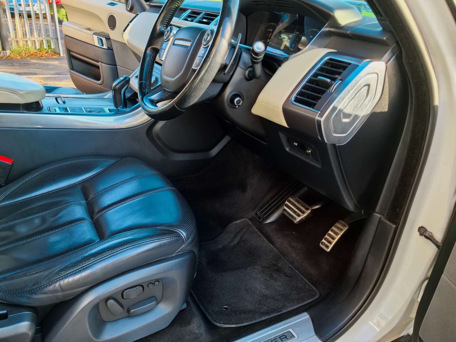 Used Land Rover Range Rover Sport 2013 for sale - 76737884: Photo 68