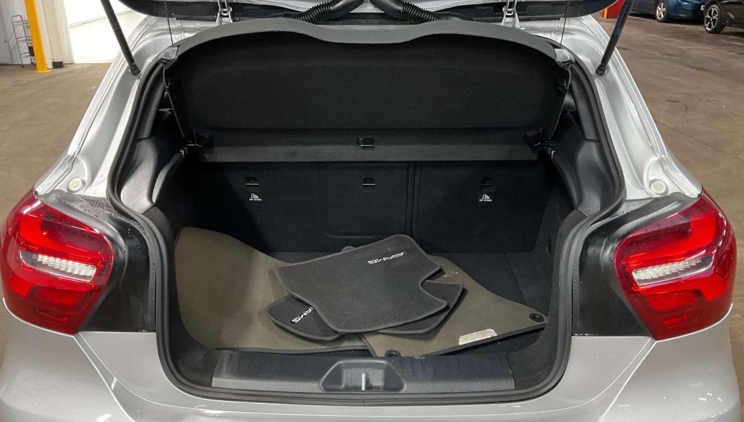 Used Mercedes-Benz A-Class 2017 for sale - 77393370: Photo 11