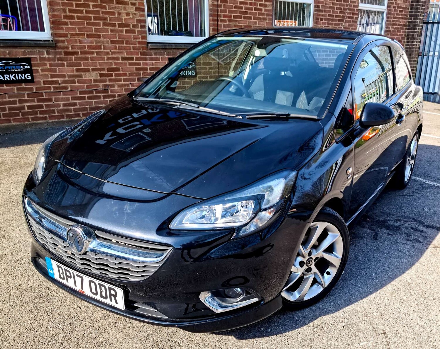 Used Vauxhall Corsa 2017 for sale - 77979853: Photo 2