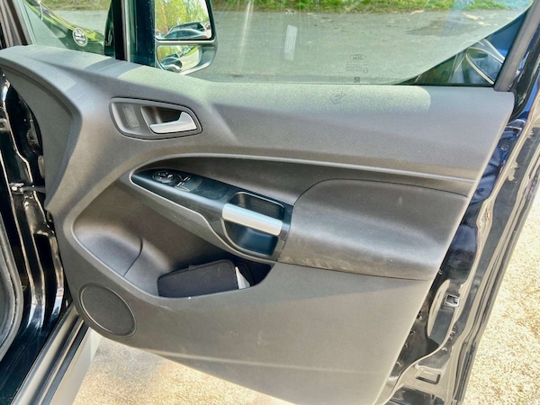 Used Ford Transit Connect 2018 for sale - 76278416: Photo 32