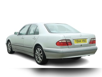 Used Mercedes-Benz E Class 2001 for sale - 77836327: Photo