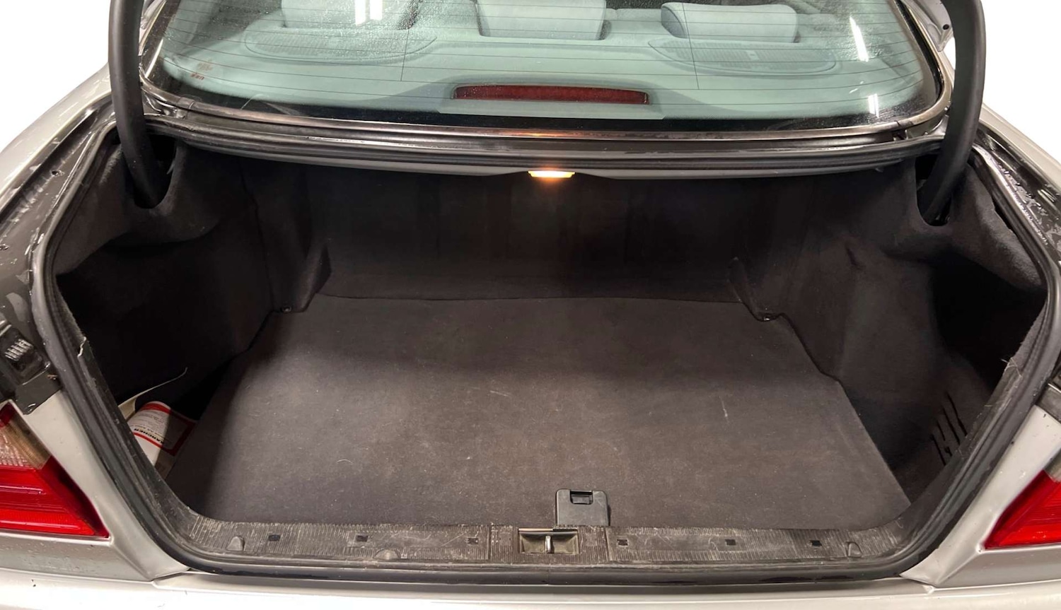 Used Mercedes-Benz E Class 2001 for sale - 77836327: Photo 7