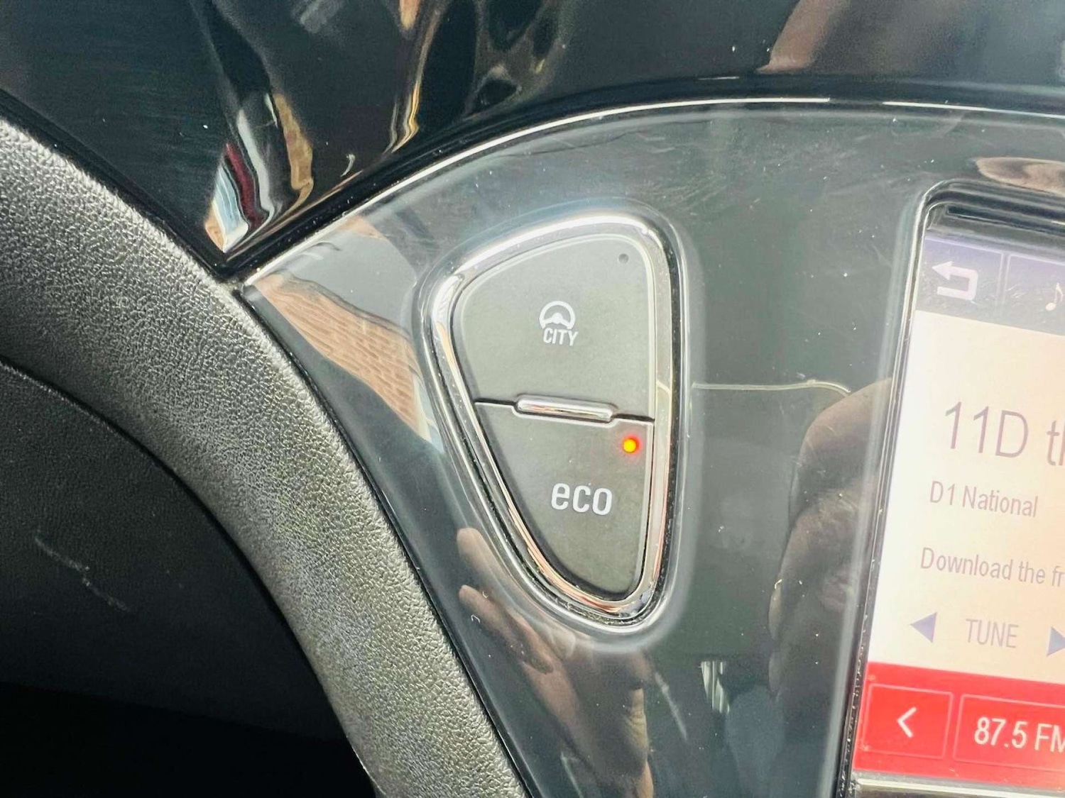 Used Vauxhall Corsa 2015 for sale - 76601315: Photo 25