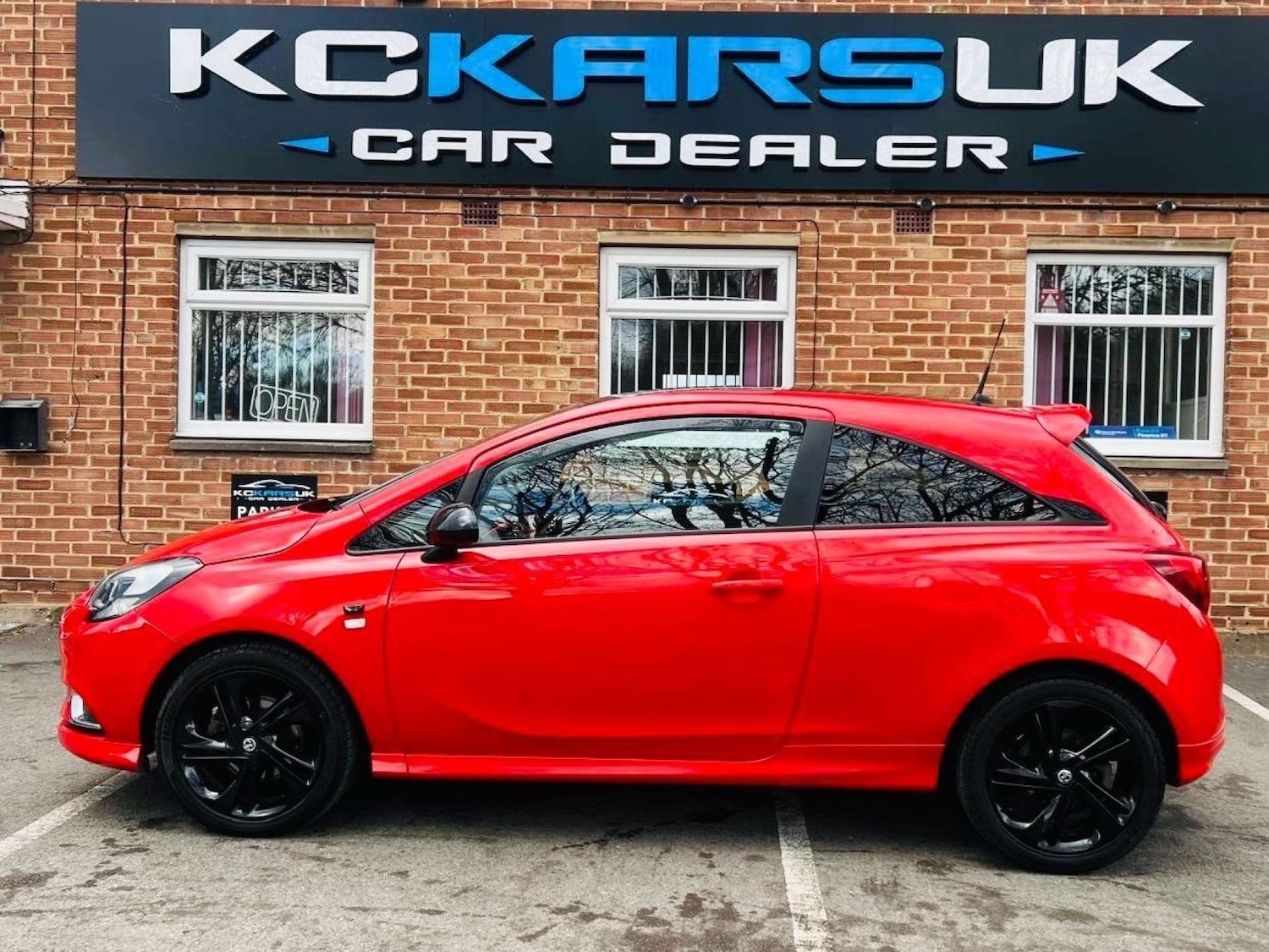 Used Vauxhall Corsa 2015 for sale - 76601315: Photo 3