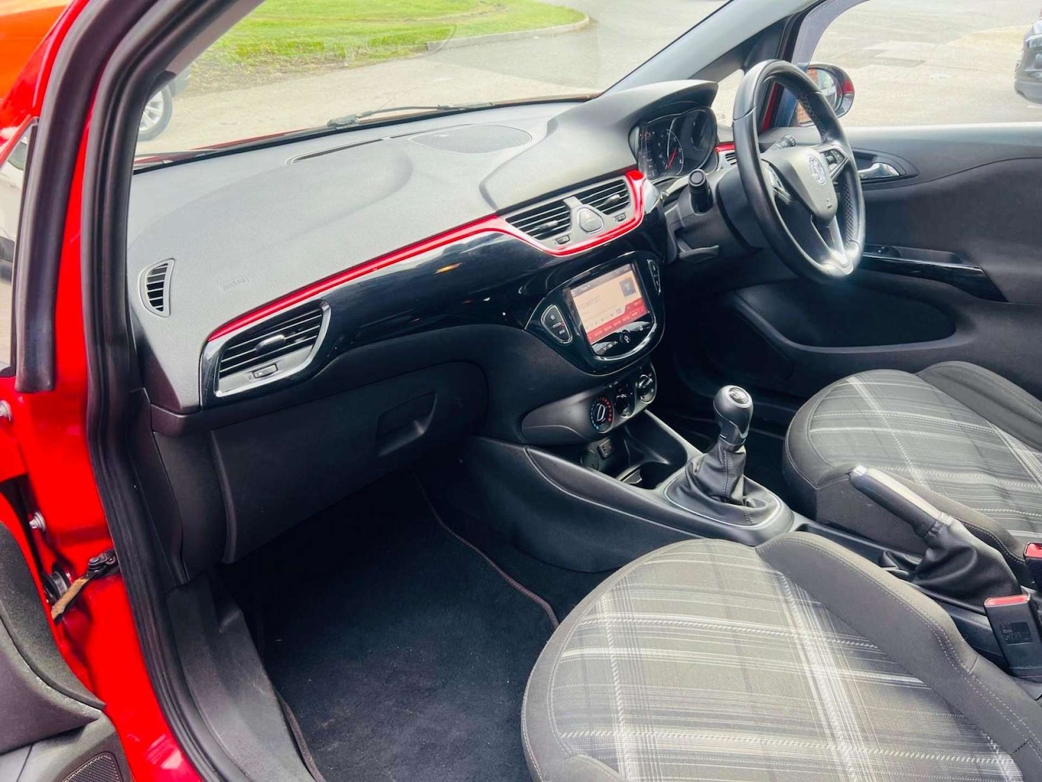 Used Vauxhall Corsa 2015 for sale - 76601315: Photo 9