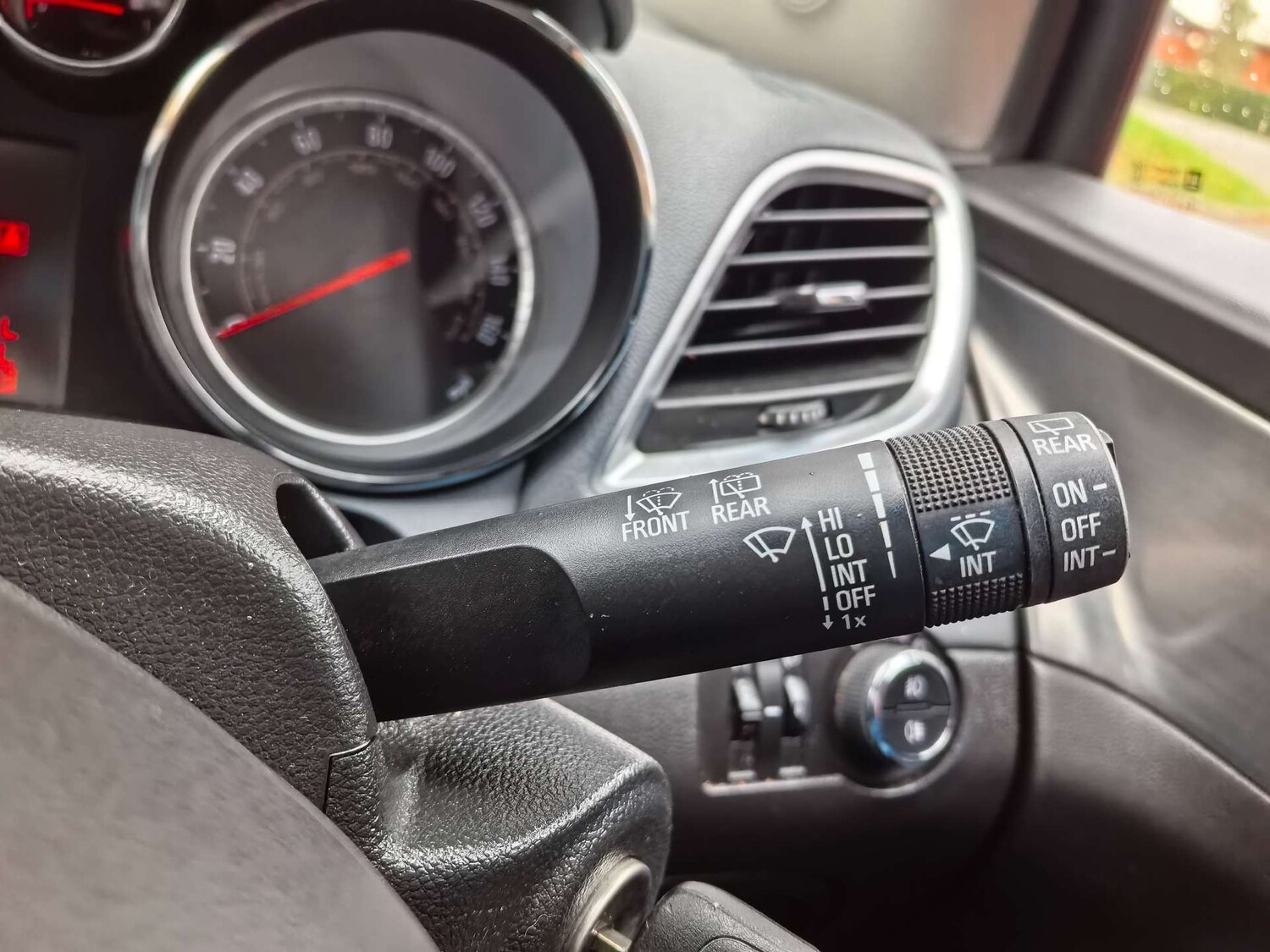 Used Vauxhall Mokka 2015 for sale - 76601959: Photo 30