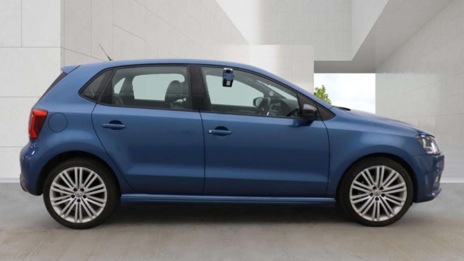 Used Volkswagen Polo 2015 for sale - 78215499: Photo 4