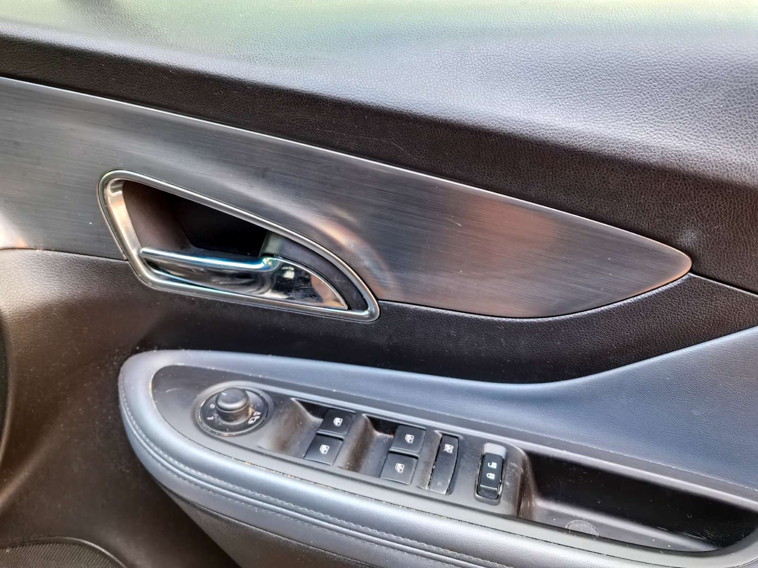 Used Vauxhall Mokka 2015 for sale - 76837459: Photo 25