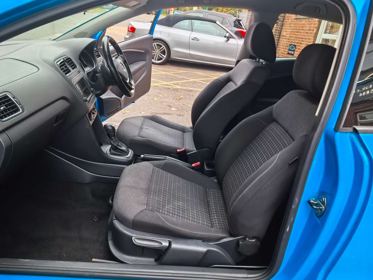 Used Volkswagen Polo 2015 for sale - 76602118: Photo 21