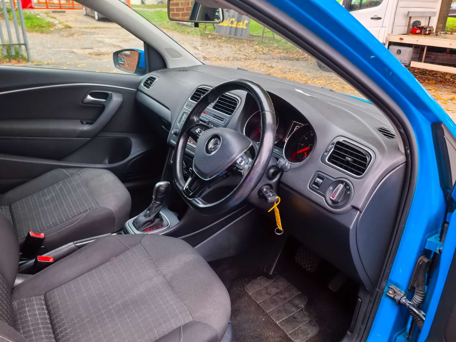 Used Volkswagen Polo 2015 for sale - 76602118: Photo 22