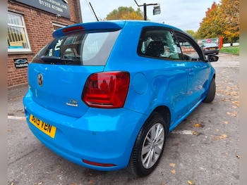 Used Volkswagen Polo 2015 for sale - 76602118: Photo