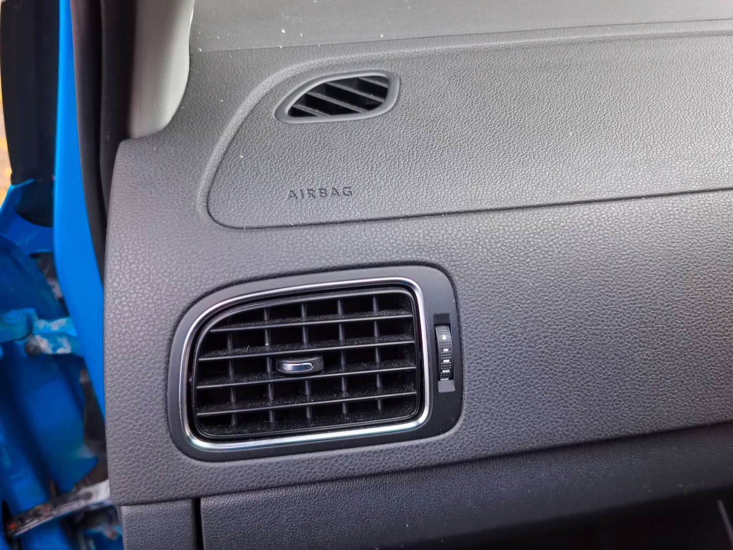 Used Volkswagen Polo 2015 for sale - 76602118: Photo 47