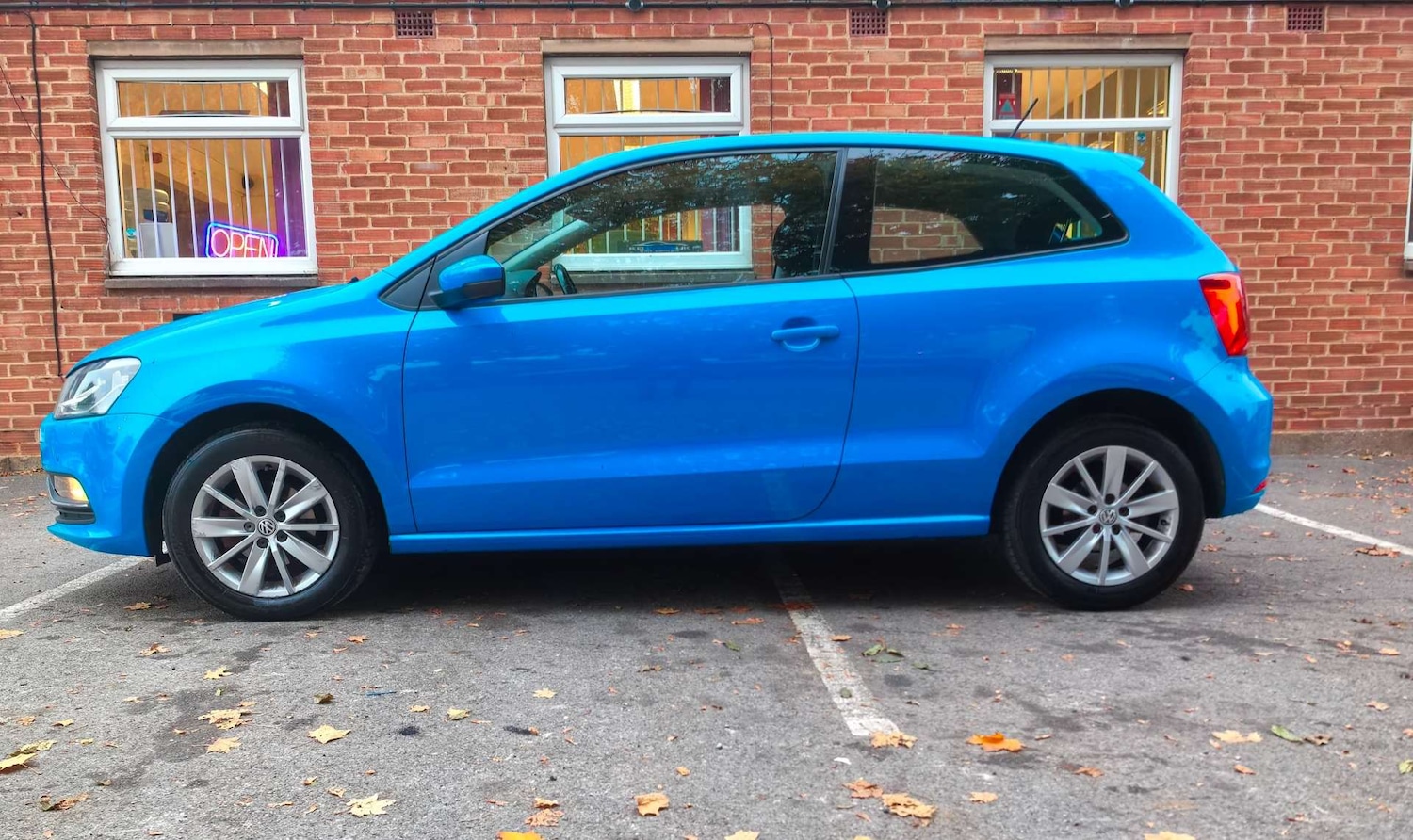 Used Volkswagen Polo 2015 for sale - 76602118: Photo 82