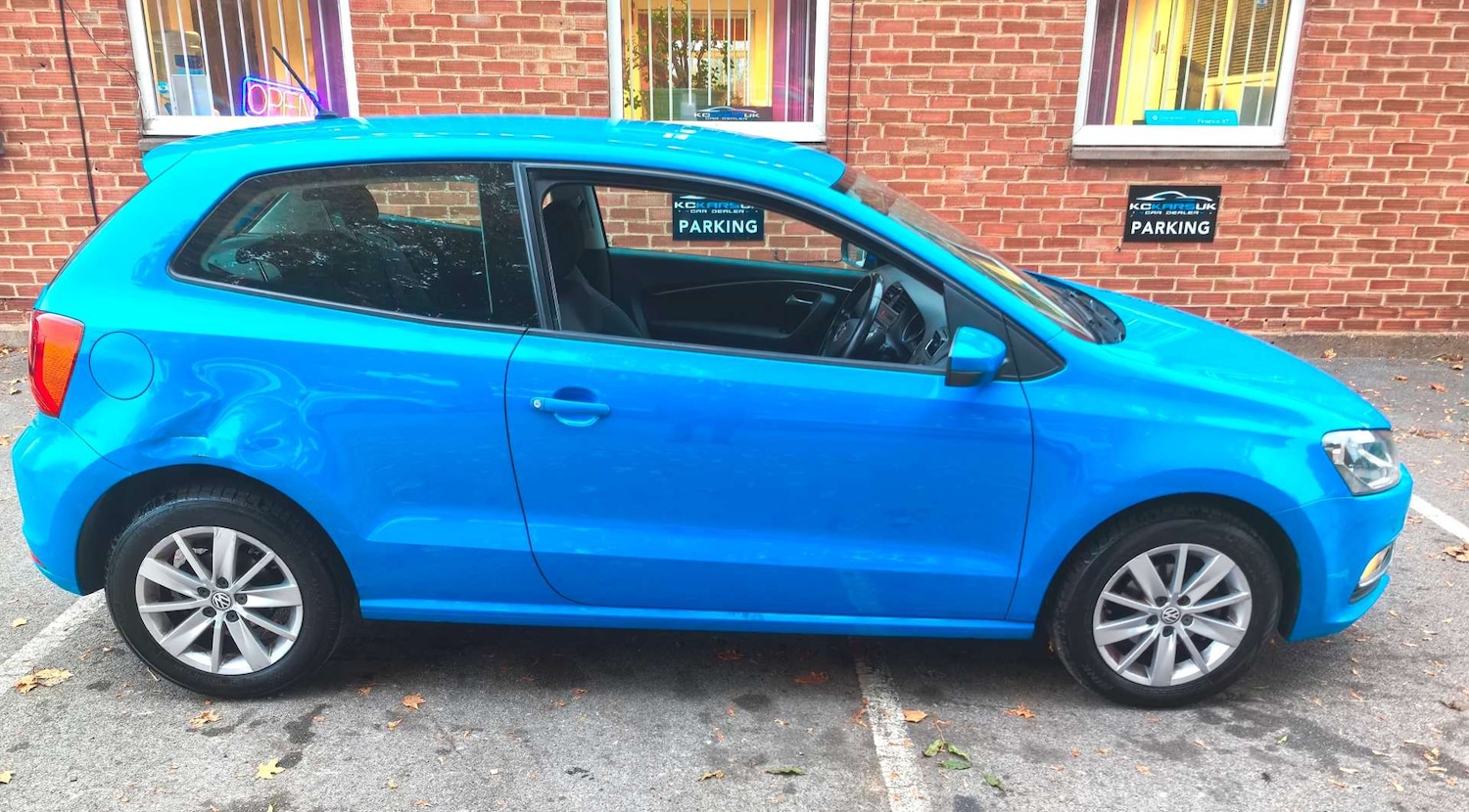 Used Volkswagen Polo 2015 for sale - 76602118: Photo 86