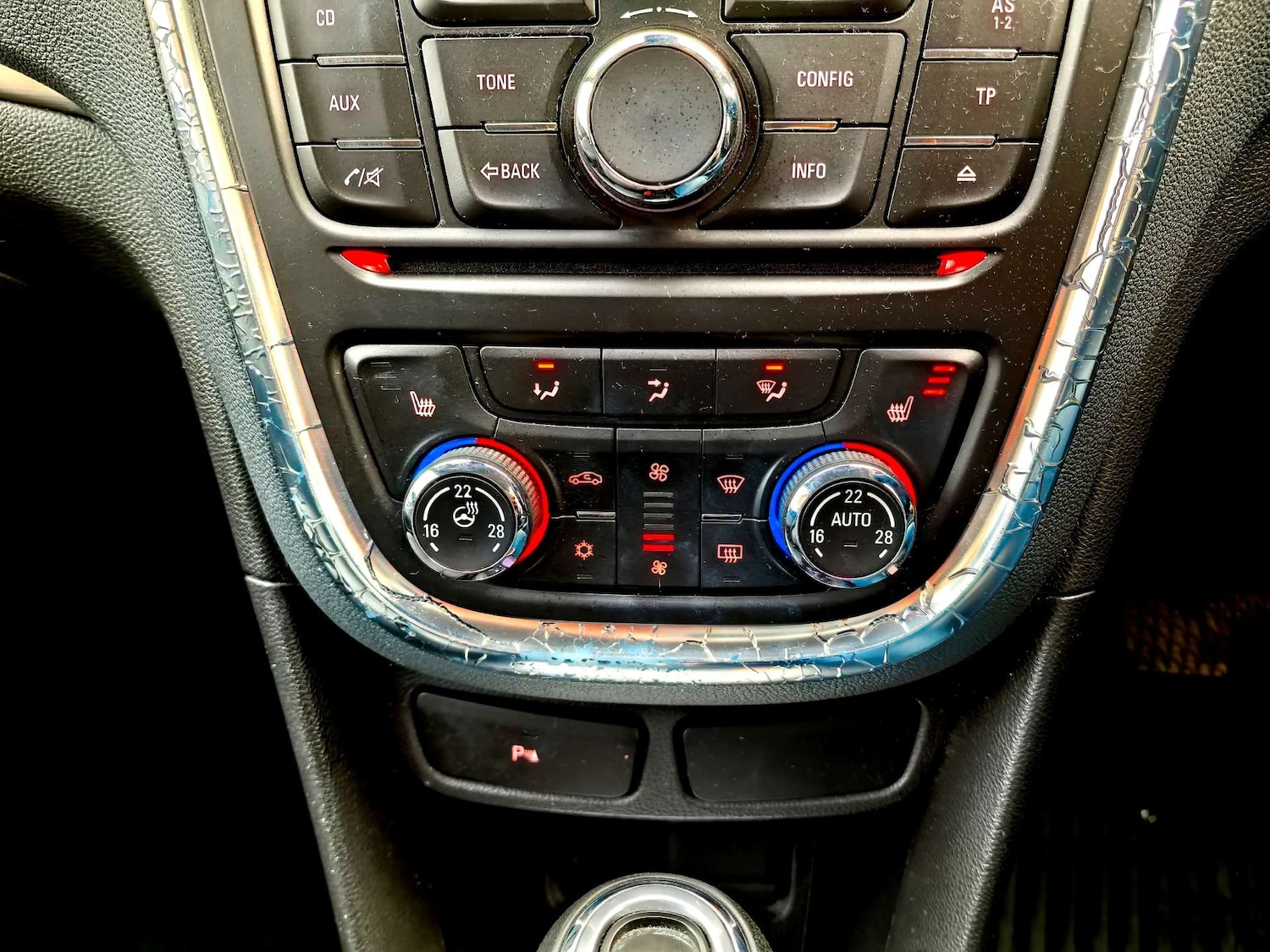 Used Vauxhall Mokka 2015 for sale - 76694793: Photo 46