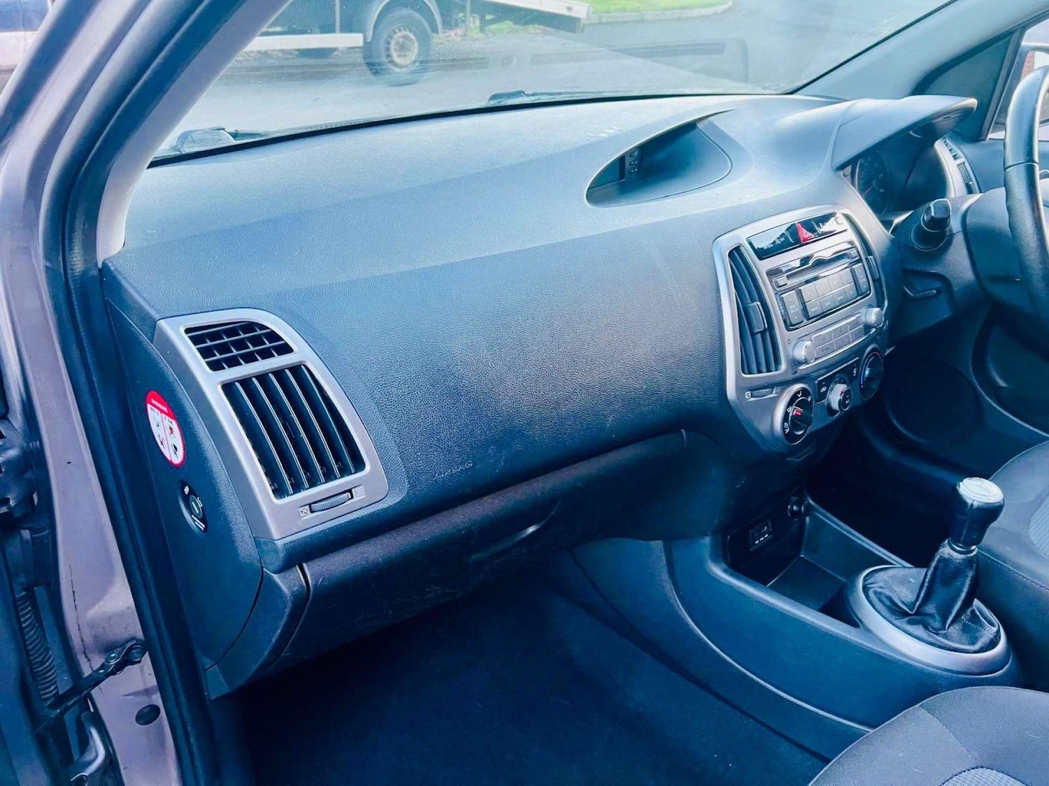 Used Hyundai i20 2013 for sale - 76600964: Photo 53