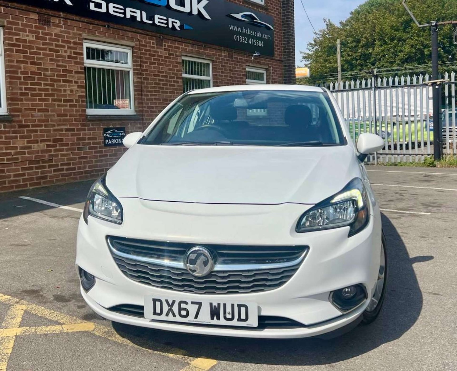 Used Vauxhall Corsa 2017 for sale - 76601123: Photo 2