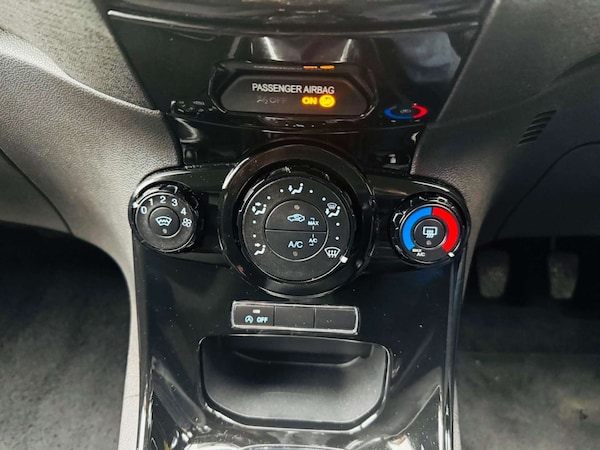 Used Ford Fiesta 2015 for sale - 76017962: Photo 31