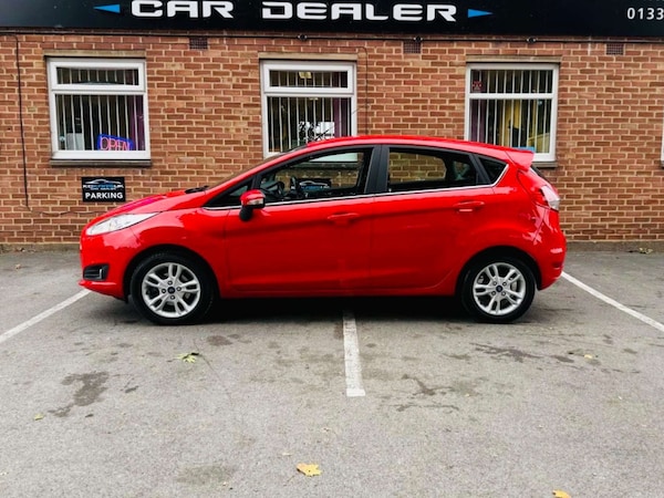 Used Ford Fiesta 2015 for sale - 76017962: Photo 3