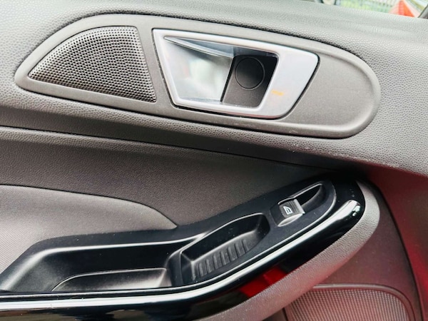 Used Ford Fiesta 2015 for sale - 76017962: Photo 60