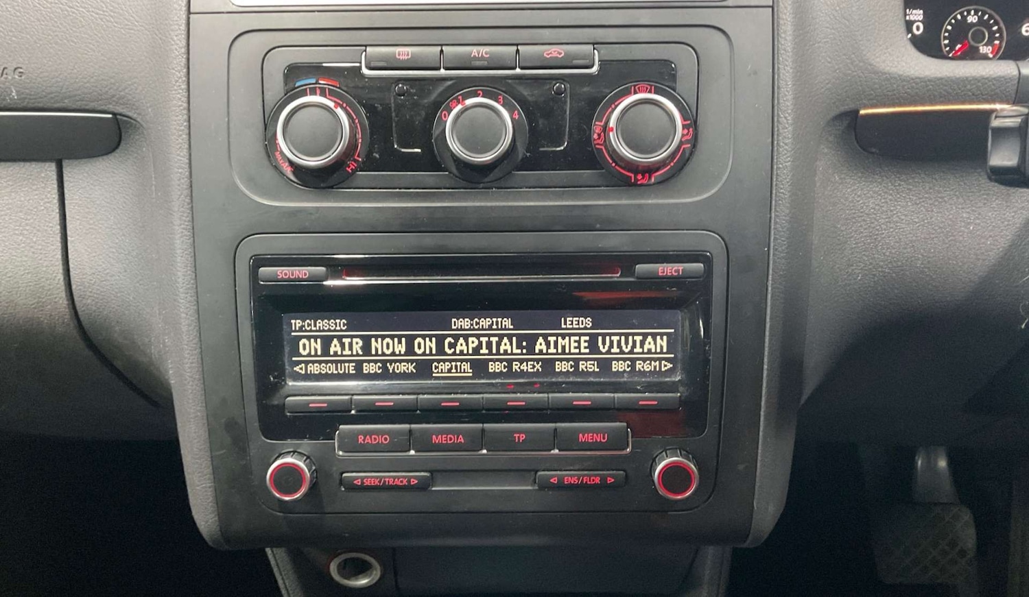 Used Volkswagen Touran 2015 for sale - 77979860: Photo 11