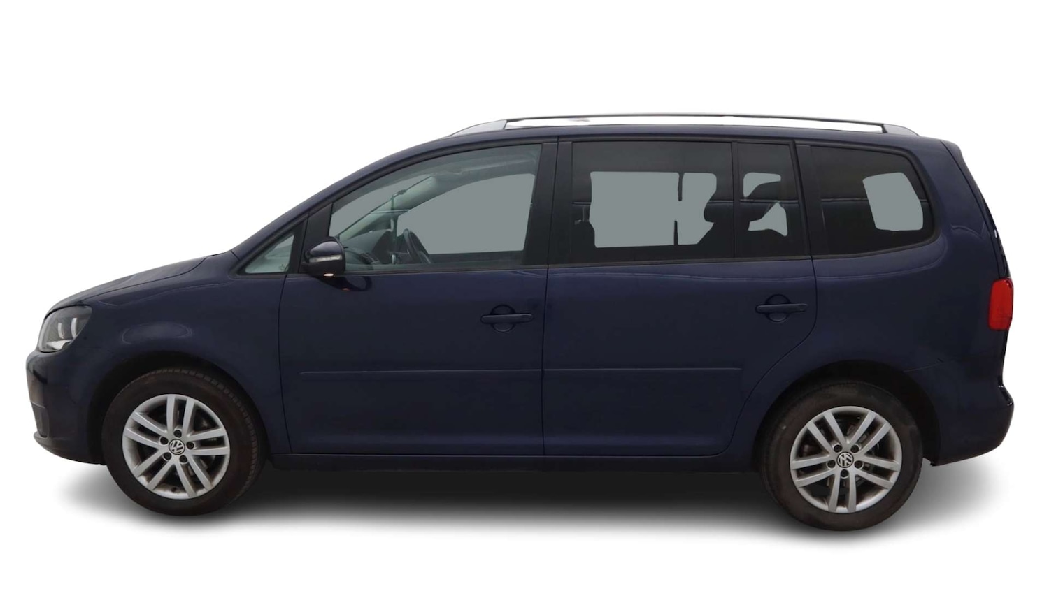 Used Volkswagen Touran 2015 for sale - 77979860: Photo 5