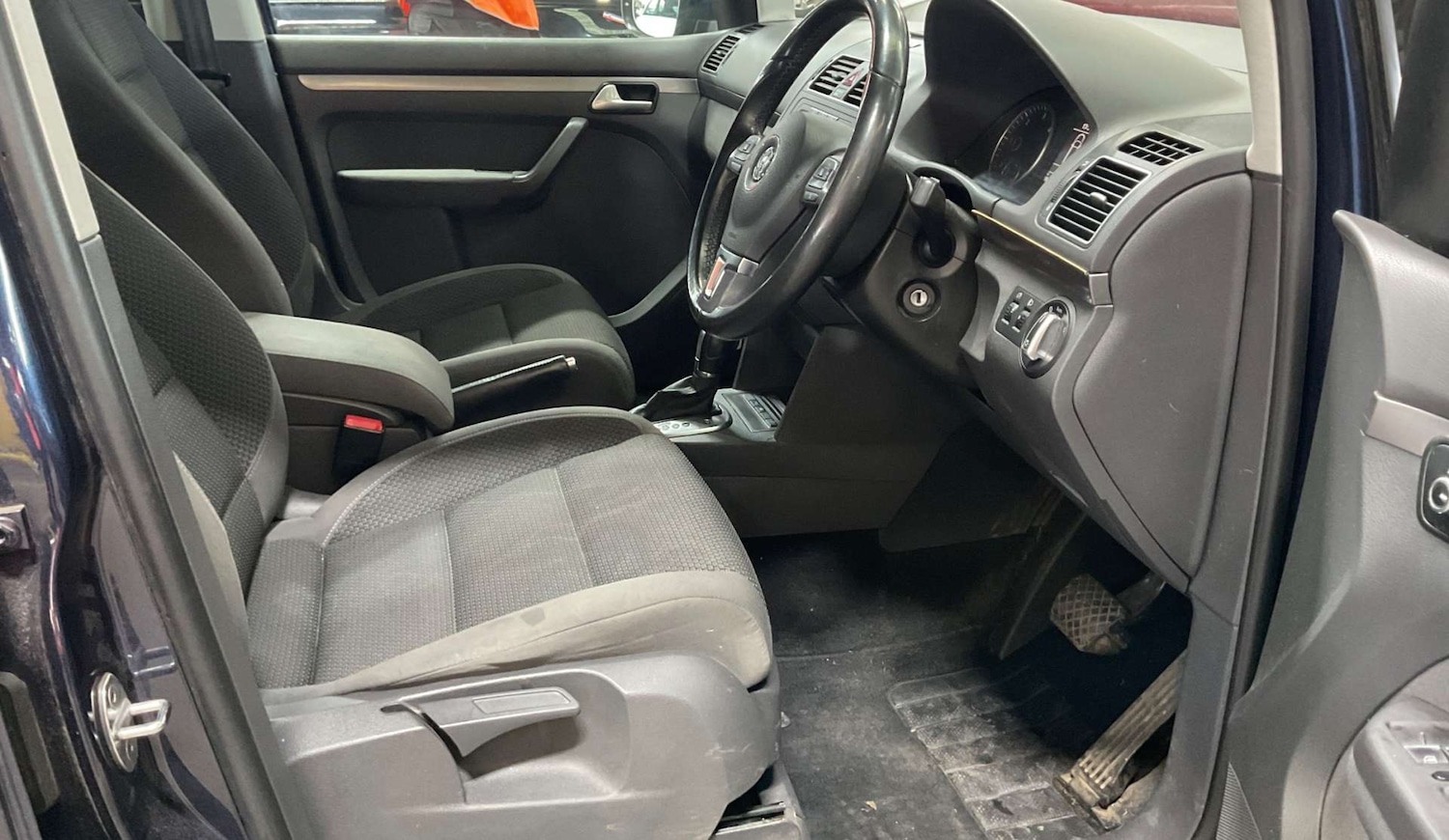 Used Volkswagen Touran 2015 for sale - 77979860: Photo 8