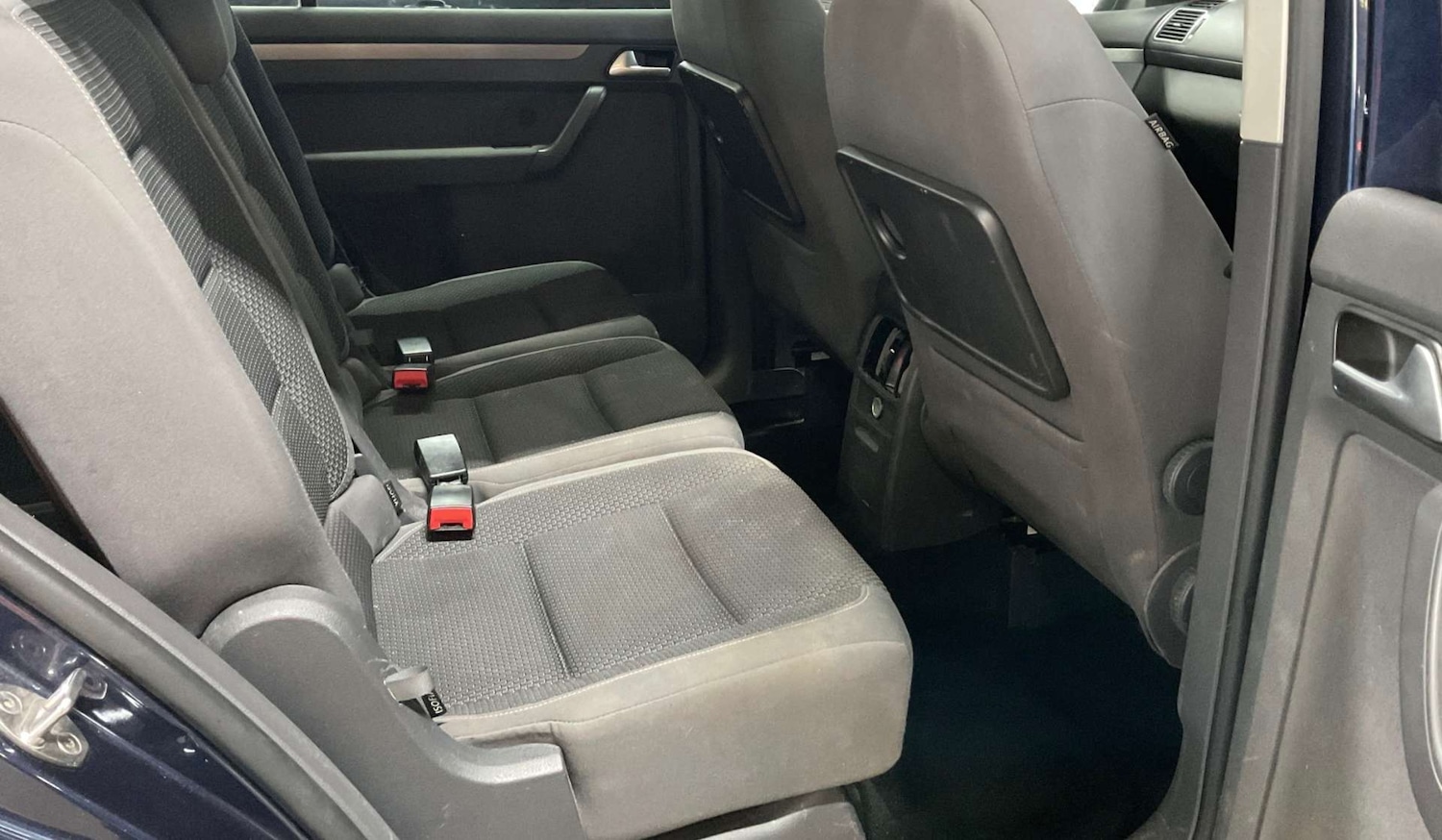 Used Volkswagen Touran 2015 for sale - 77979860: Photo 9