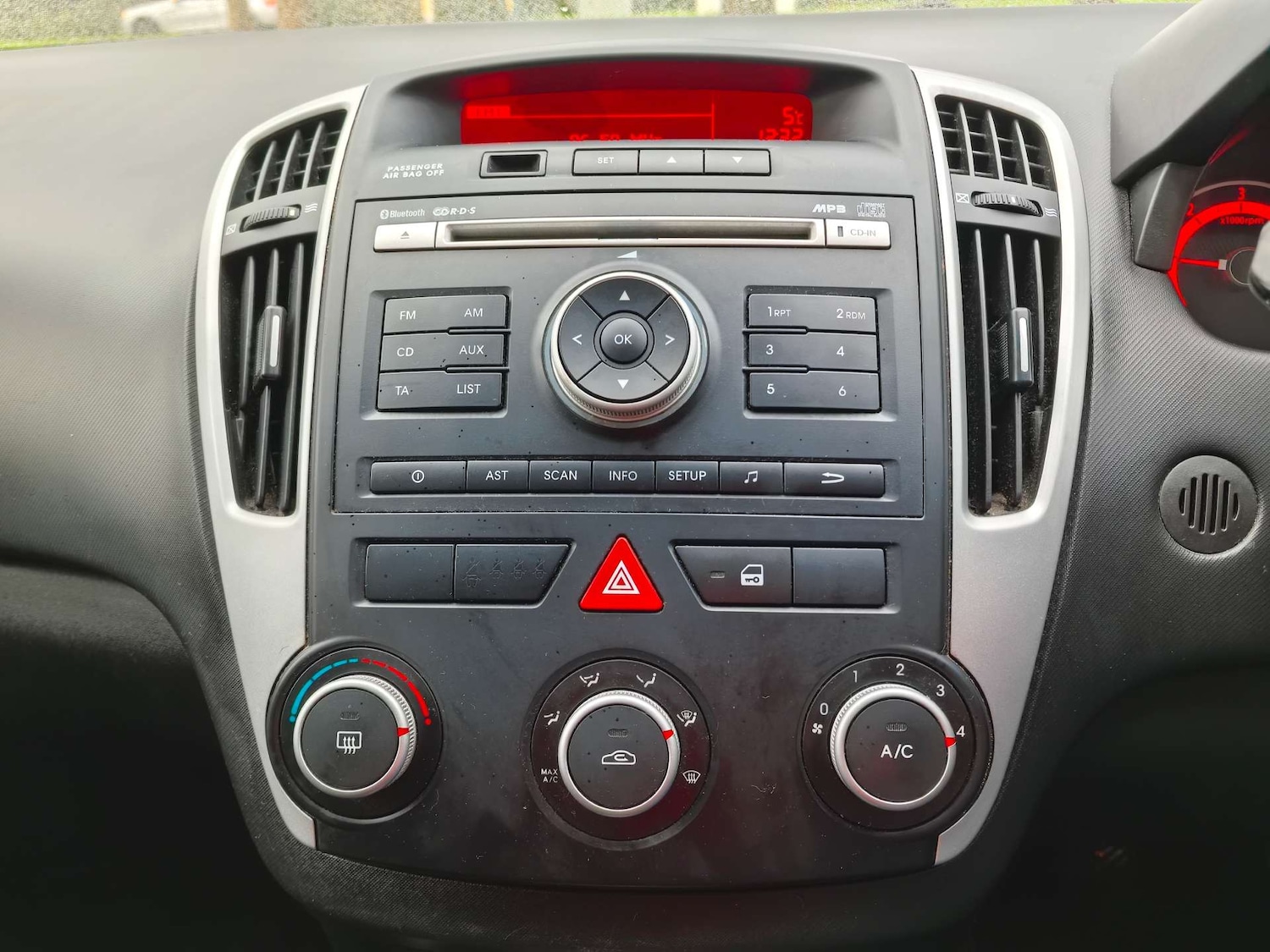 Used Ford Tourneo Connect 2016 for sale - 76517539: Photo 16