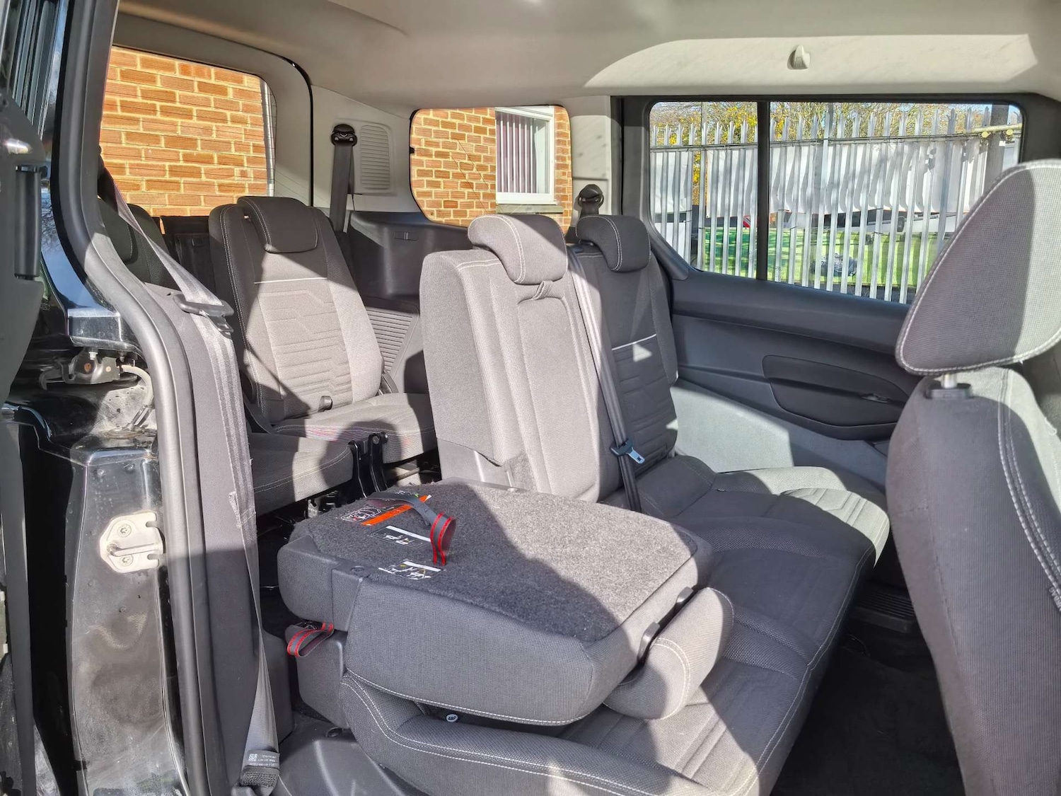 Used Ford Tourneo Connect 2016 for sale - 76517539: Photo 41