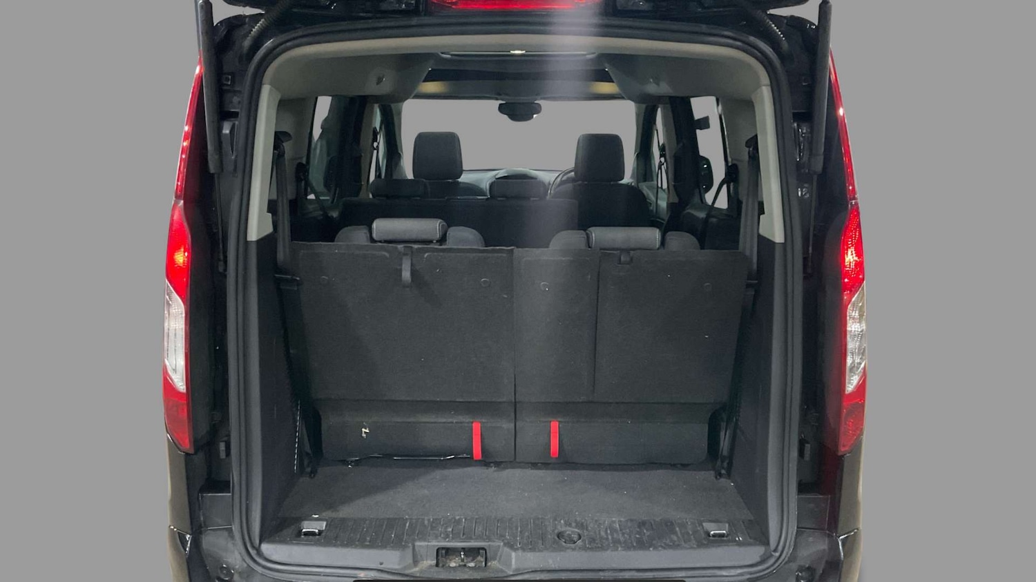 Used Ford Grand Tourneo Connect 2016 for sale - 76517539: Photo 7