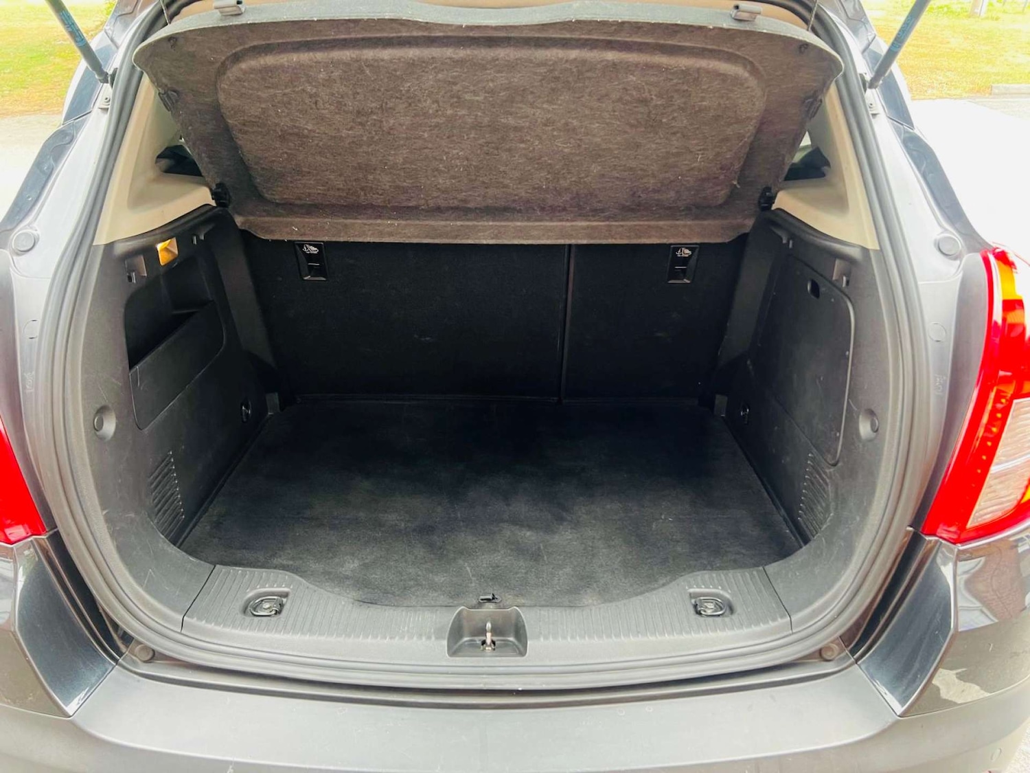 Vehicle 29
