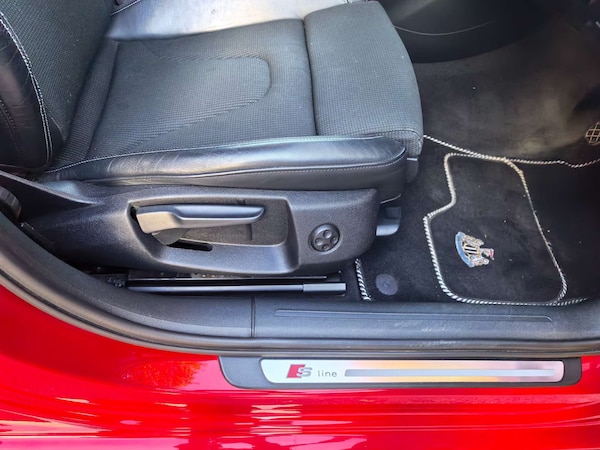 Used Audi A4 2015 for sale - 76249250: Photo 33