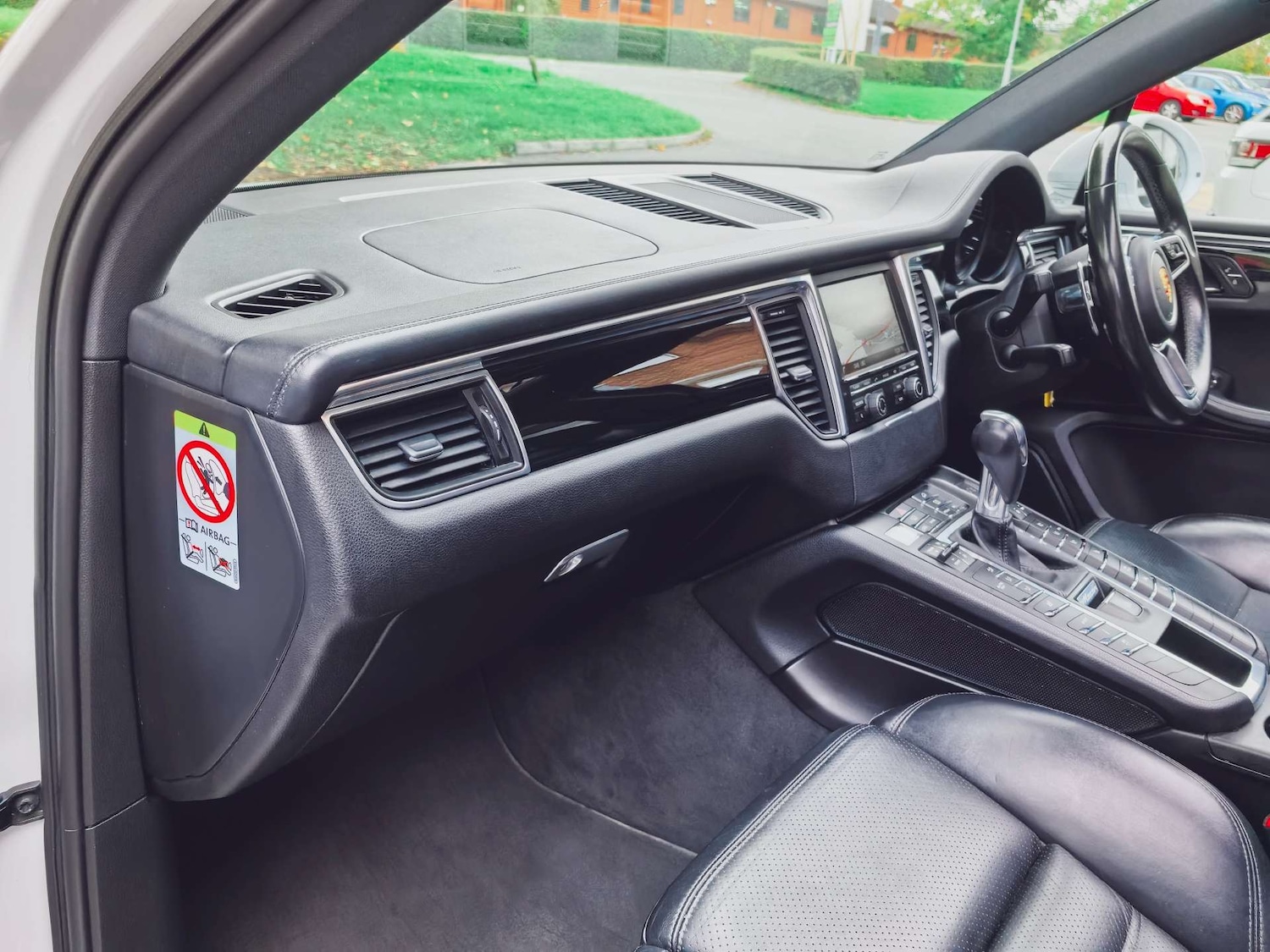 Used Porsche Macan 2015 for sale - 76602126: Photo 21