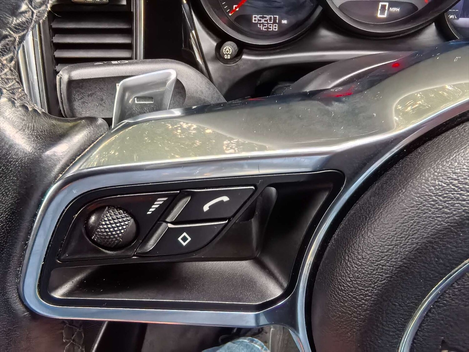 Used Porsche Macan 2015 for sale - 76602126: Photo 70