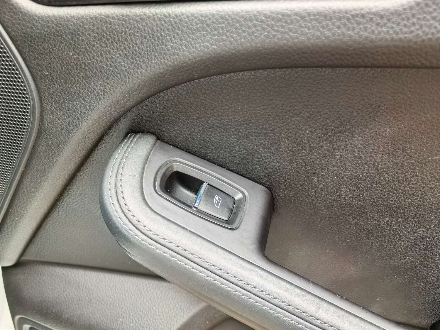 Used Porsche Macan 2015 for sale - 76602126: Photo 89