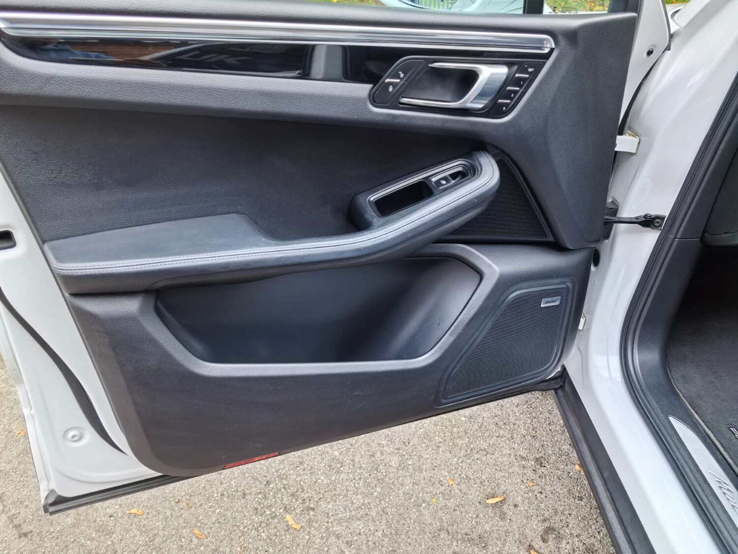 Used Porsche Macan 2015 for sale - 76602126: Photo 98