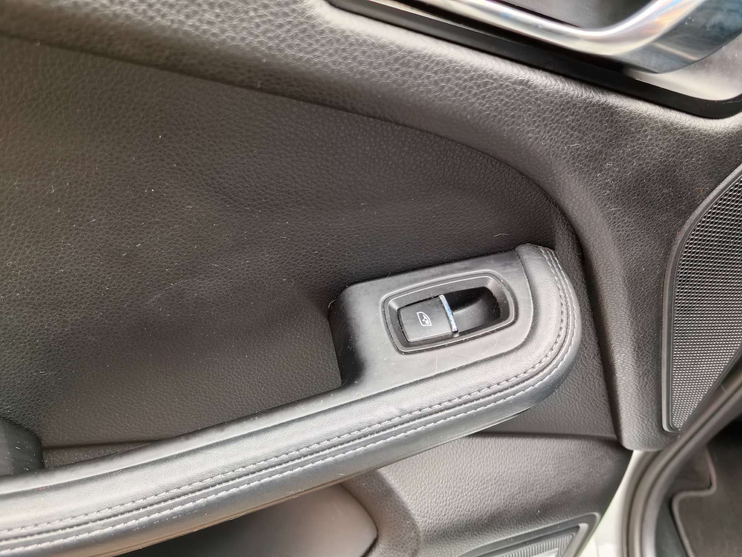 Used Porsche Macan 2015 for sale - 76602126: Photo 99