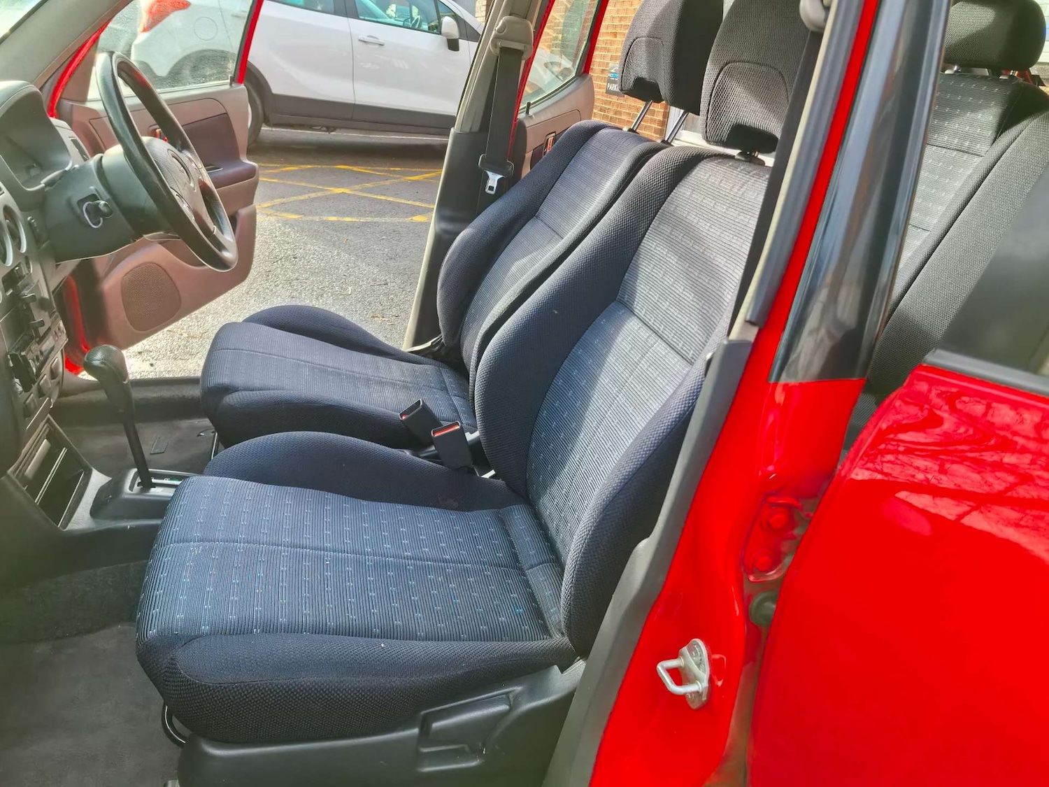 Used Daihatsu Sirion 2002 for sale - 76693607: Photo 15