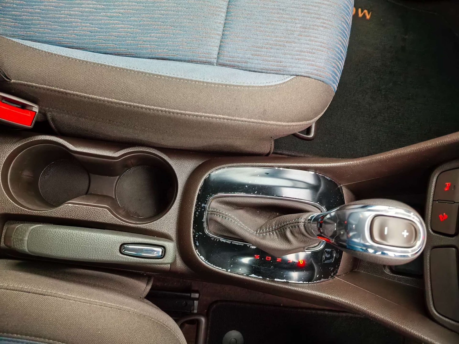 Used Daihatsu Sirion 2002 for sale - 76693607: Photo 22