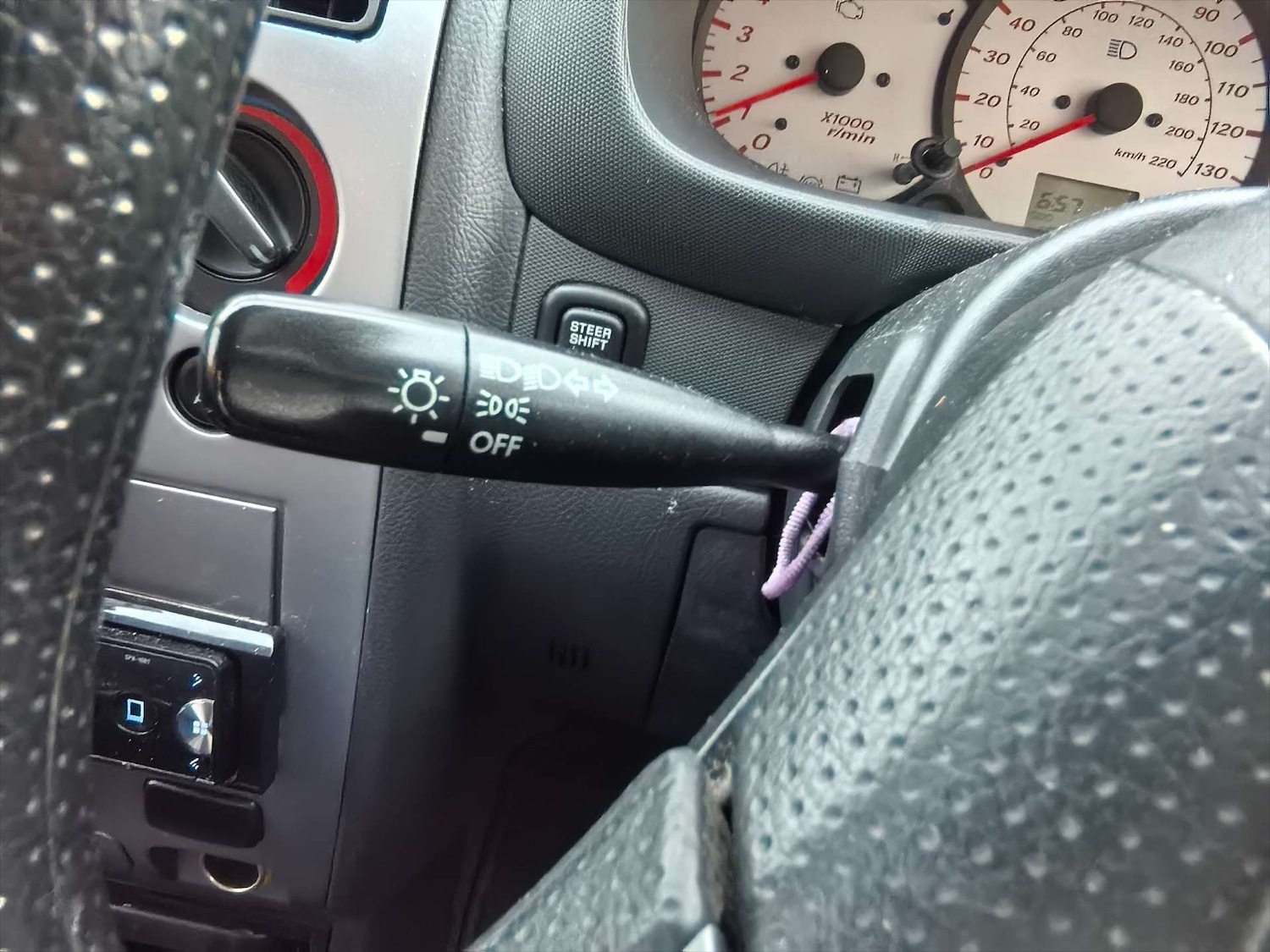 Used Daihatsu Sirion 2002 for sale - 76693607: Photo 24