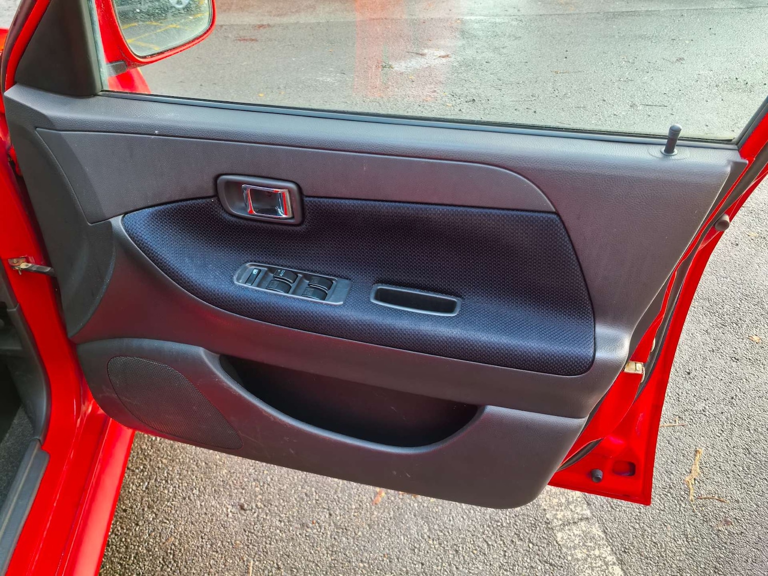 Used Daihatsu Sirion 2002 for sale - 76693607: Photo 30