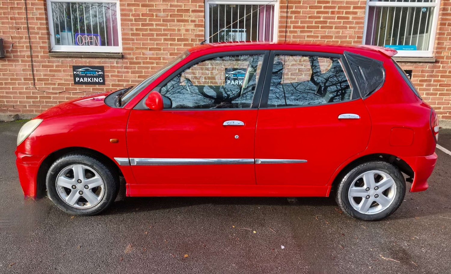 Used Daihatsu Sirion 2002 for sale - 76693607: Photo 80