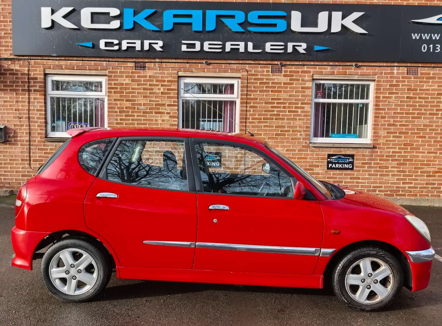 Used Daihatsu Sirion 2002 for sale - 76693607: Photo 81