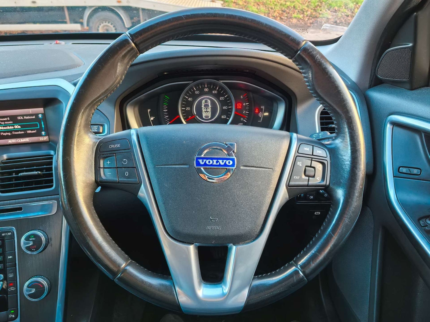 Used Volvo XC60 2015 for sale - 76855488: Photo 14