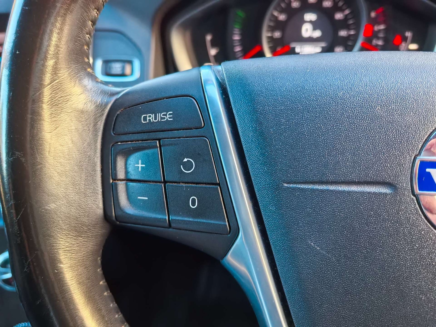 Used Volvo XC60 2015 for sale - 76855488: Photo 23