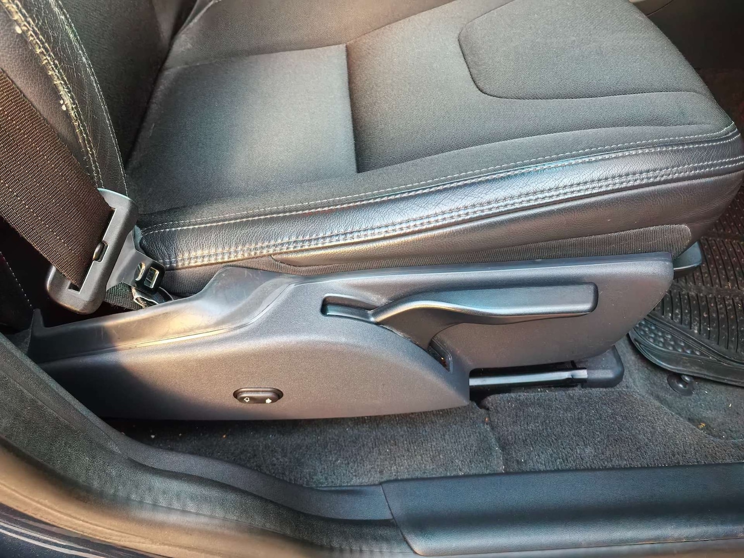 Used Volvo XC60 2015 for sale - 76855488: Photo 25