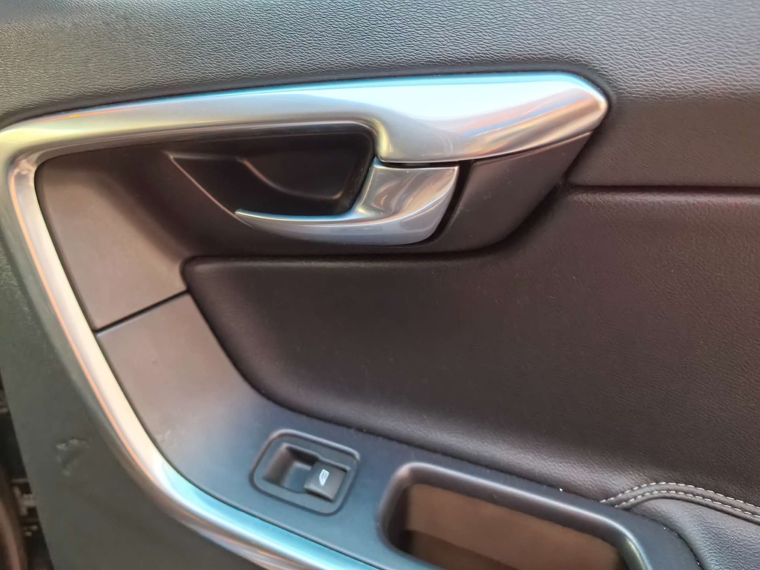 Used Volvo XC60 2015 for sale - 76855488: Photo 34